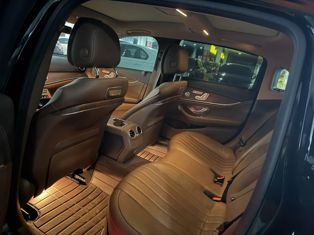 Mercedes Benz E-Class 2020 E 300 L 2.0T Fashion Automatic Gear 5