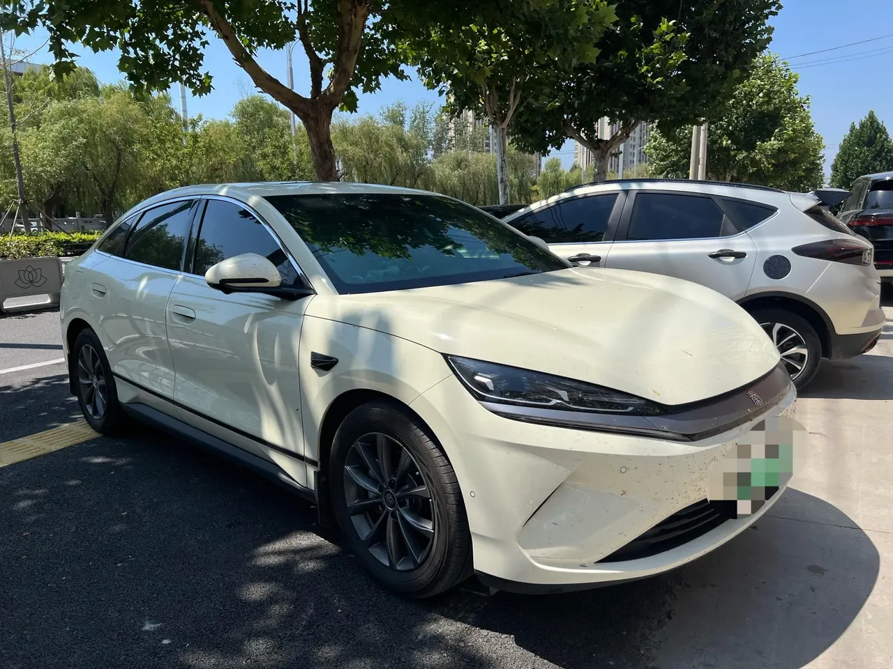 BYD 2025 Qin L EV 470KM Leading Automatic Gear 2