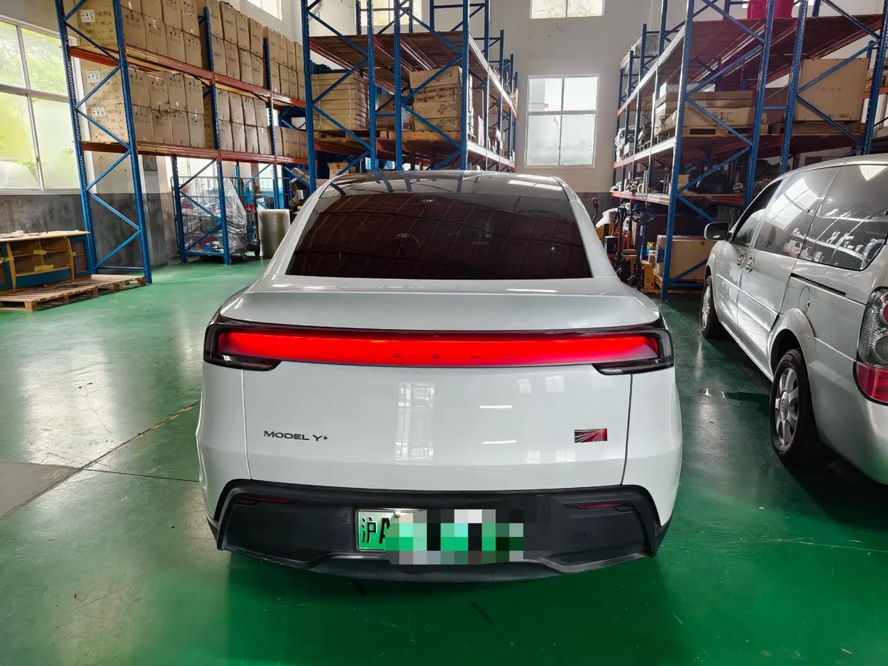 Tesla 2025 Model Y long endurance all-wheel drive version (modified) automatic gear 6