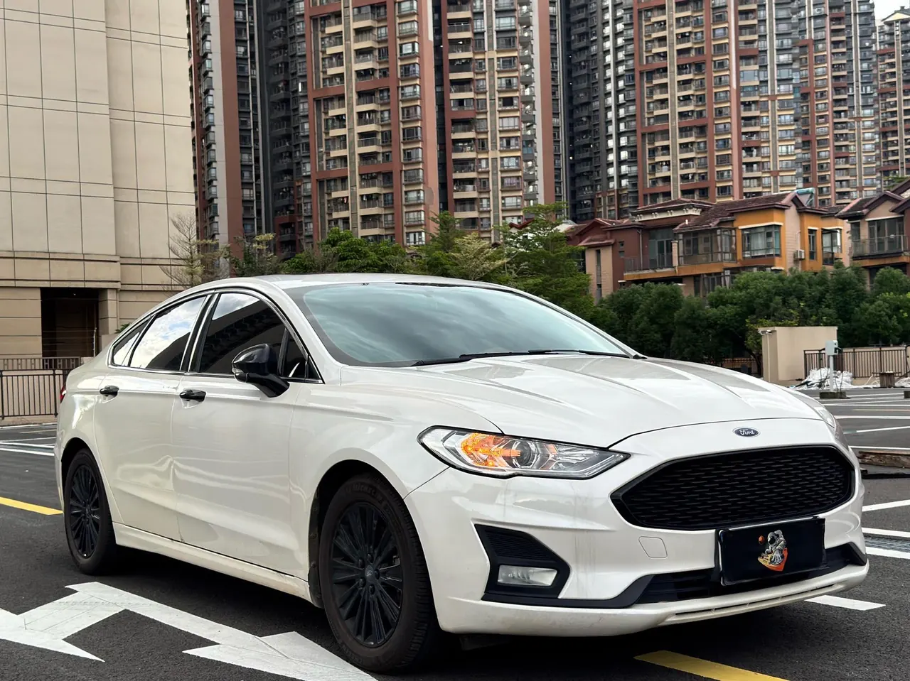 Ford 2020 Mondeo 1.5T EcoBoost 180 Luxury Automatic Gear 3