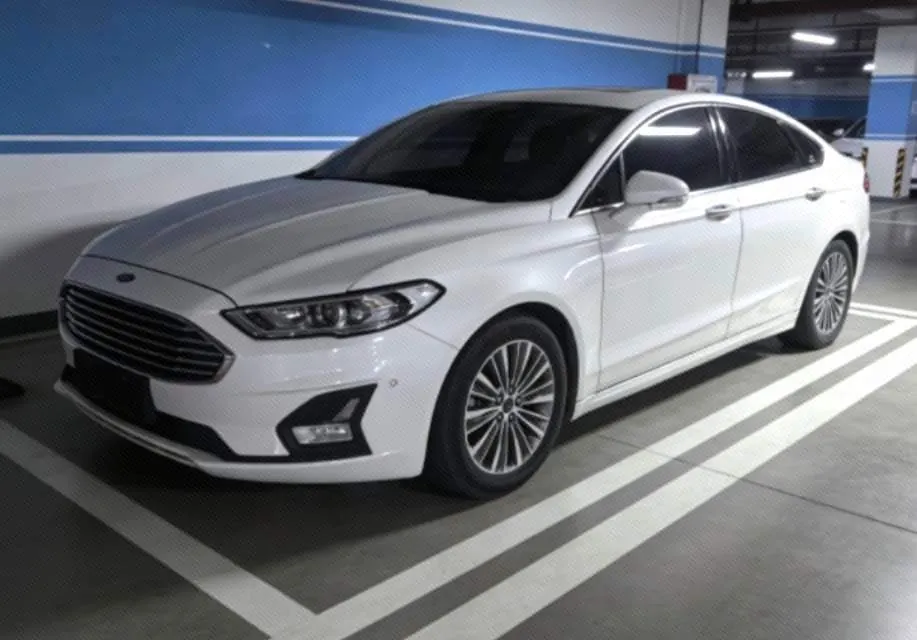 Ford 2020 Mondeo 2.0T EcoBoost 200 fashion automatic gear - View 1