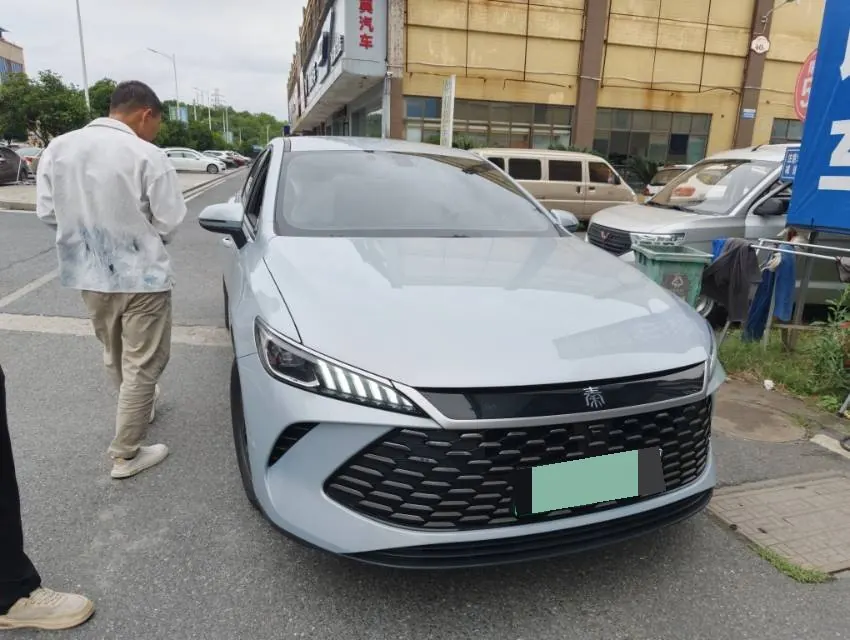 BYD 2025 Qin PLUS DM-i 1.5 stepless intelligent driving version 55KM leading automatic gear 3