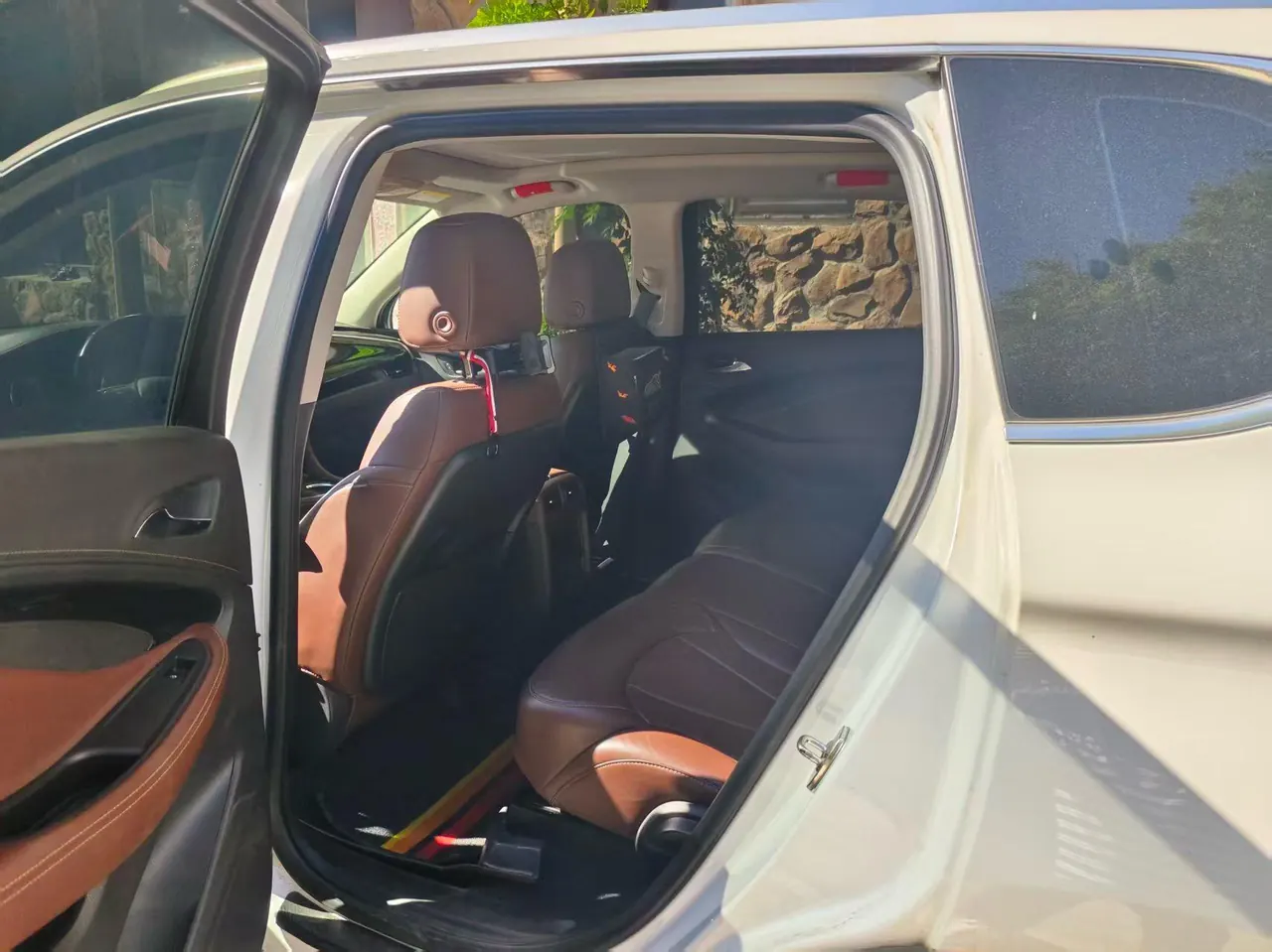 Buick 2020 Angkewei 1.5T 20T Two-Drive Luxury Automatic Gear 3