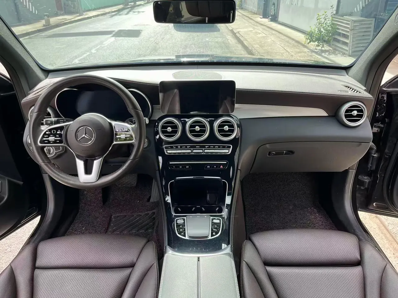 Mercedes Benz 2022 GLC 260 L 4MATIC 2.0T Dynamic (Change 2) Automatic Gear 7