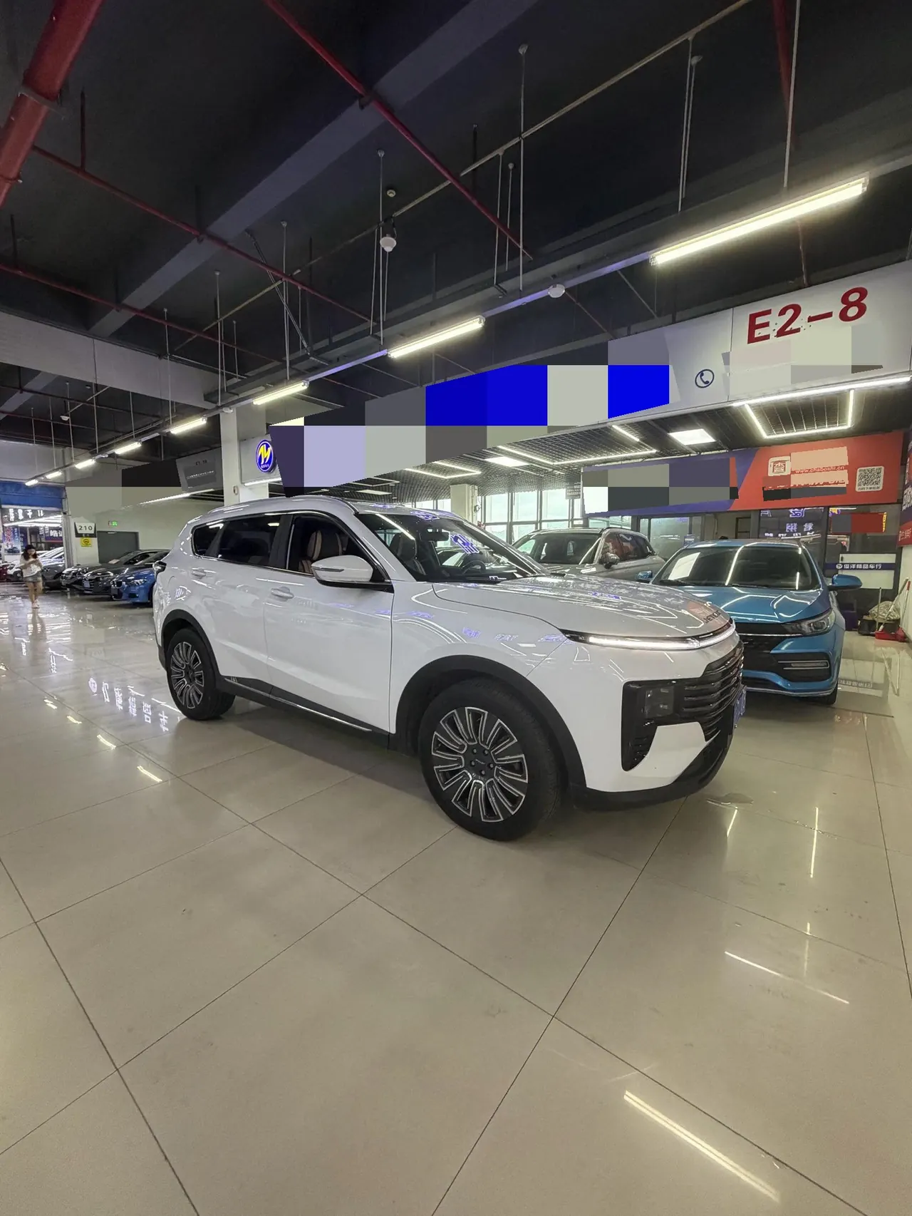 Jetour 2025 X70 PLUS 1.5T Deluxe Edition 5-seat Automatic Gear 3