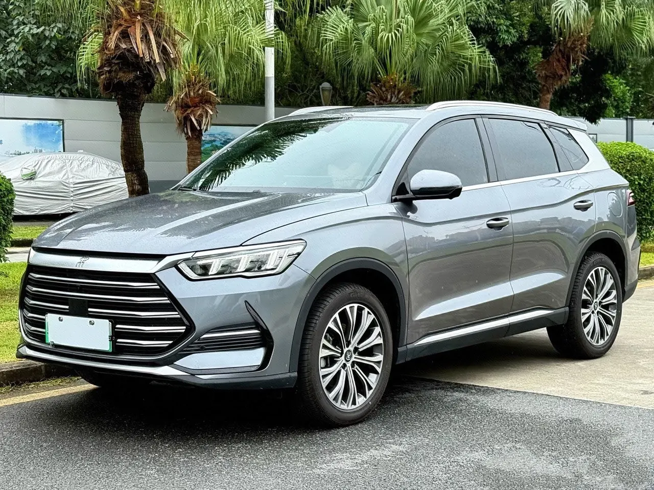 打开图片灯箱:BYD Song Pro New Energy 2022 Song Pro DM-i 1.5 Stepless 110km Flagship Automatic Gear