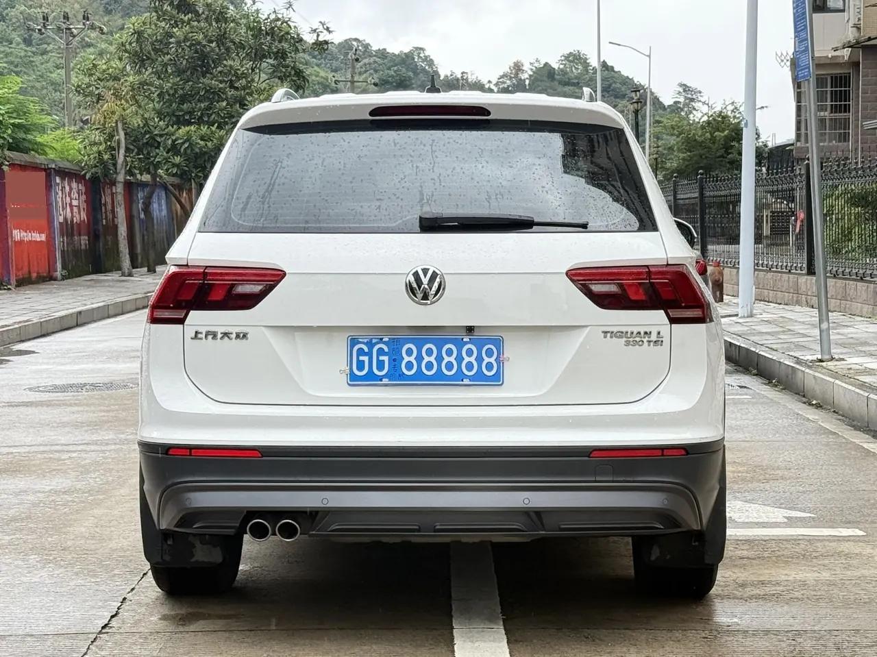 Volkswagen 2020 Tiguan L 2.0TSI 330TSI Two-Drive Fashion Edition Automatic Gear 10