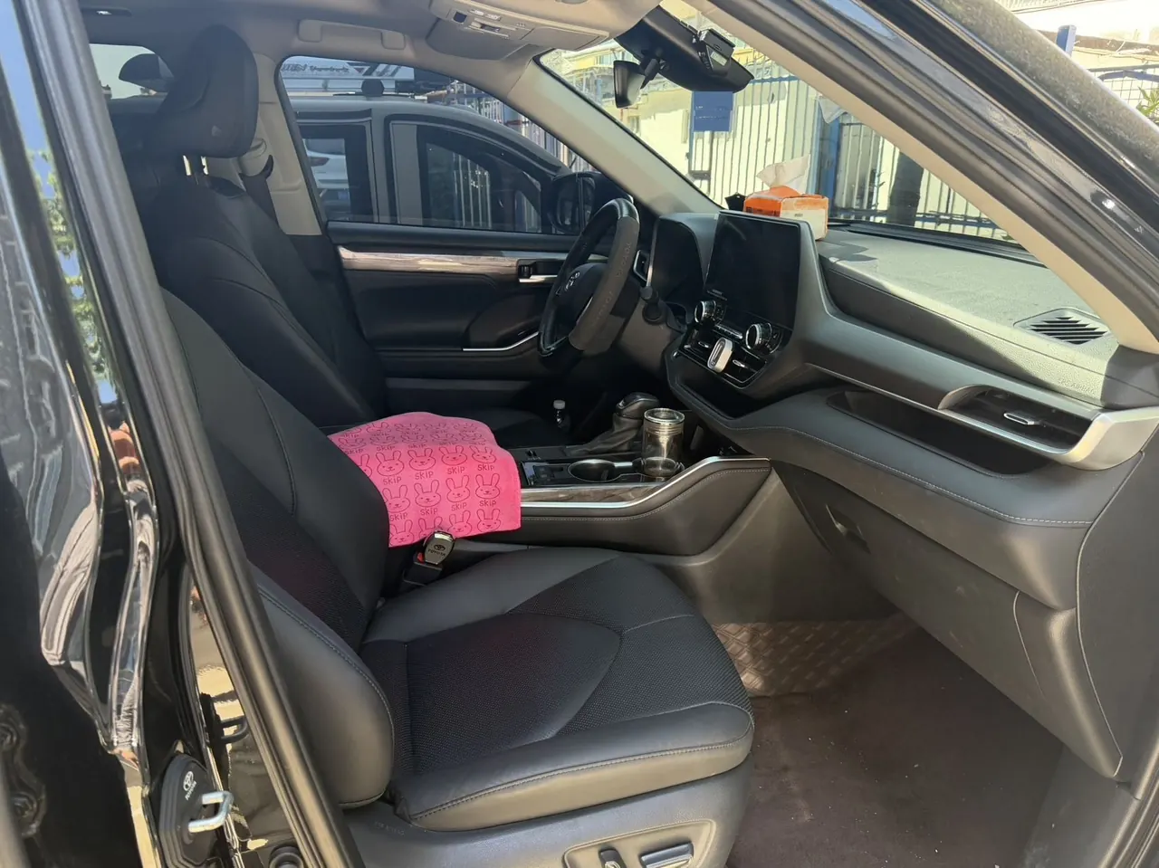 Toyota 2024 Highlander Dual Engine 2.5 Stepless Intelligent Electric Hybrid Four-wheel Drive Premium Edition 7-seat Automatic Transmission 8