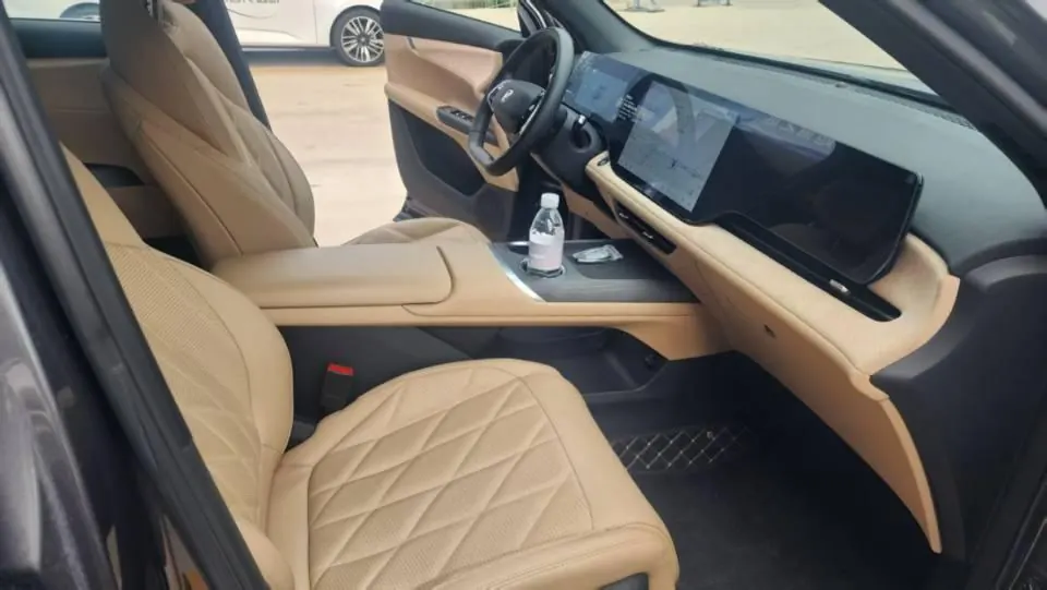 ChangAn 2025 CS75 PLUS 1.5T New Blue Whale Prestige Automatic 3