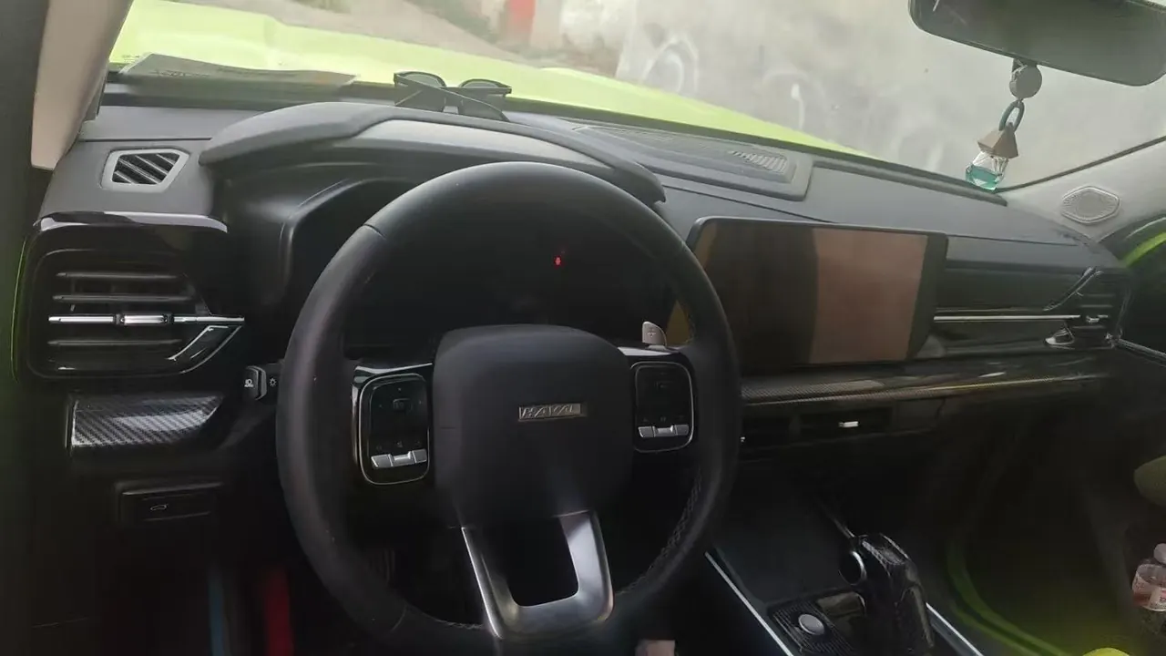 Haval 2022 cool dog 1.5T two-wheel drive tide version of automatic gear 3