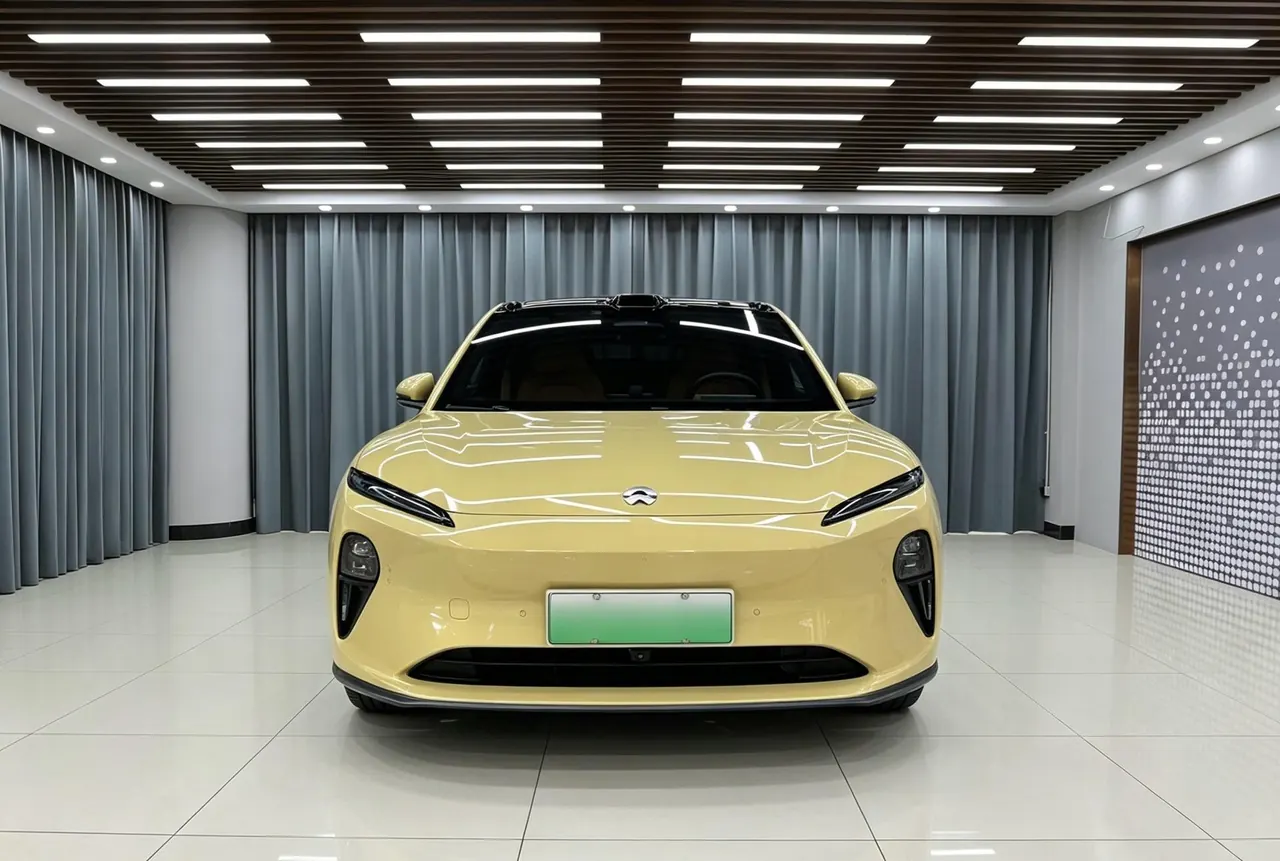 NIO 2022 ET5 75kWh automatic gear 3
