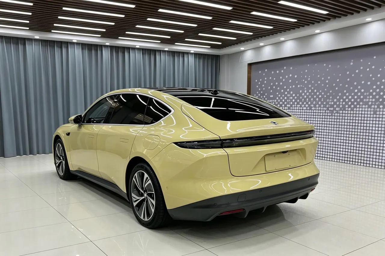 NIO 2022 ET5 75kWh automatic gear 6