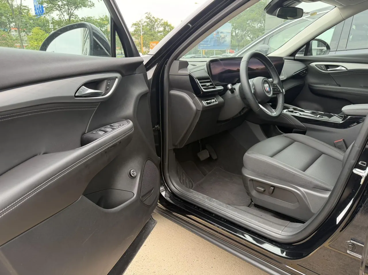 Buick 2025 Angkewei S 1.5T 25T Platinum Edition Automatic Gear 2