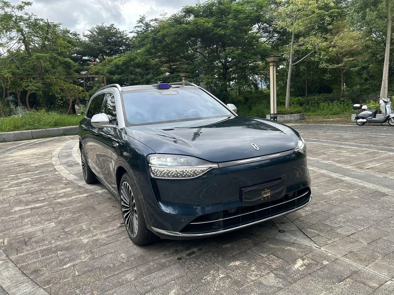AITO 2025 AITO M9 extended range Ultra version 52kWh6 seat version automatic gear 2