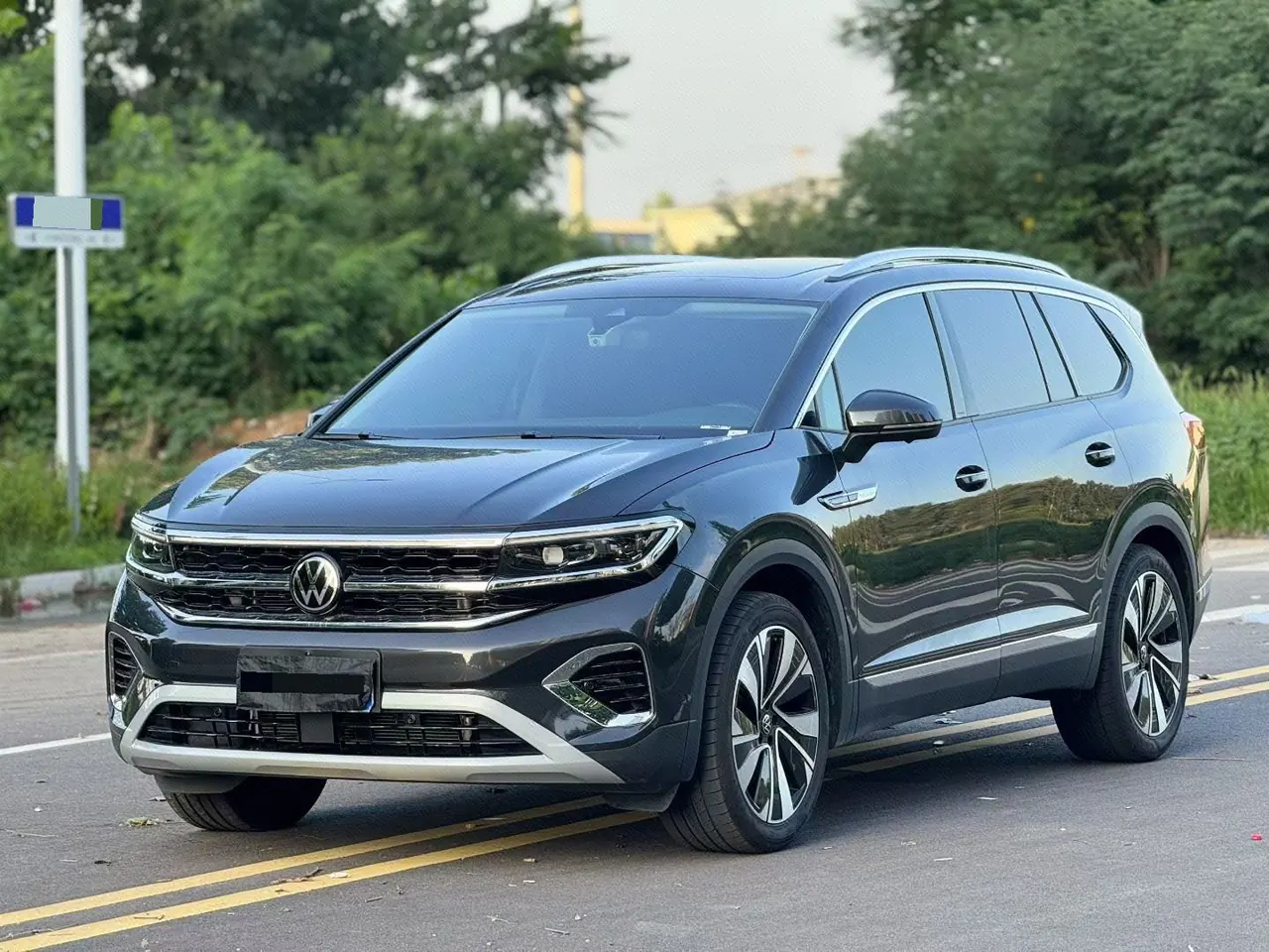 Volkswagen 2024 model range 2.0TSI 380TSI four-wheel drive luxury version Pro7 automatic gear - View 1