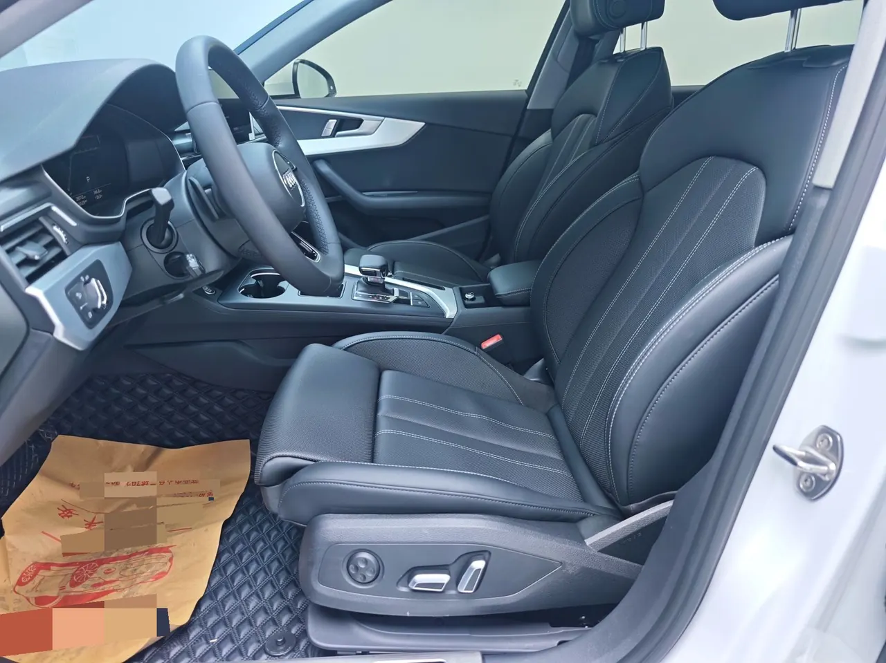 Audi 2024 A4L 2.0TFSI 40TFSI Fashion Dynamic Automatic 5