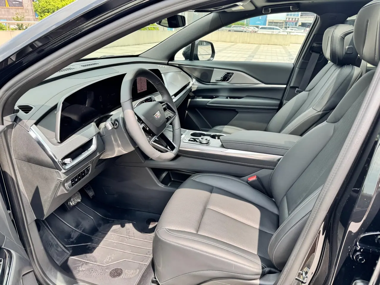 Cadillac 2025 XT5 48V 2.0T Luxury Automatic Gear 5