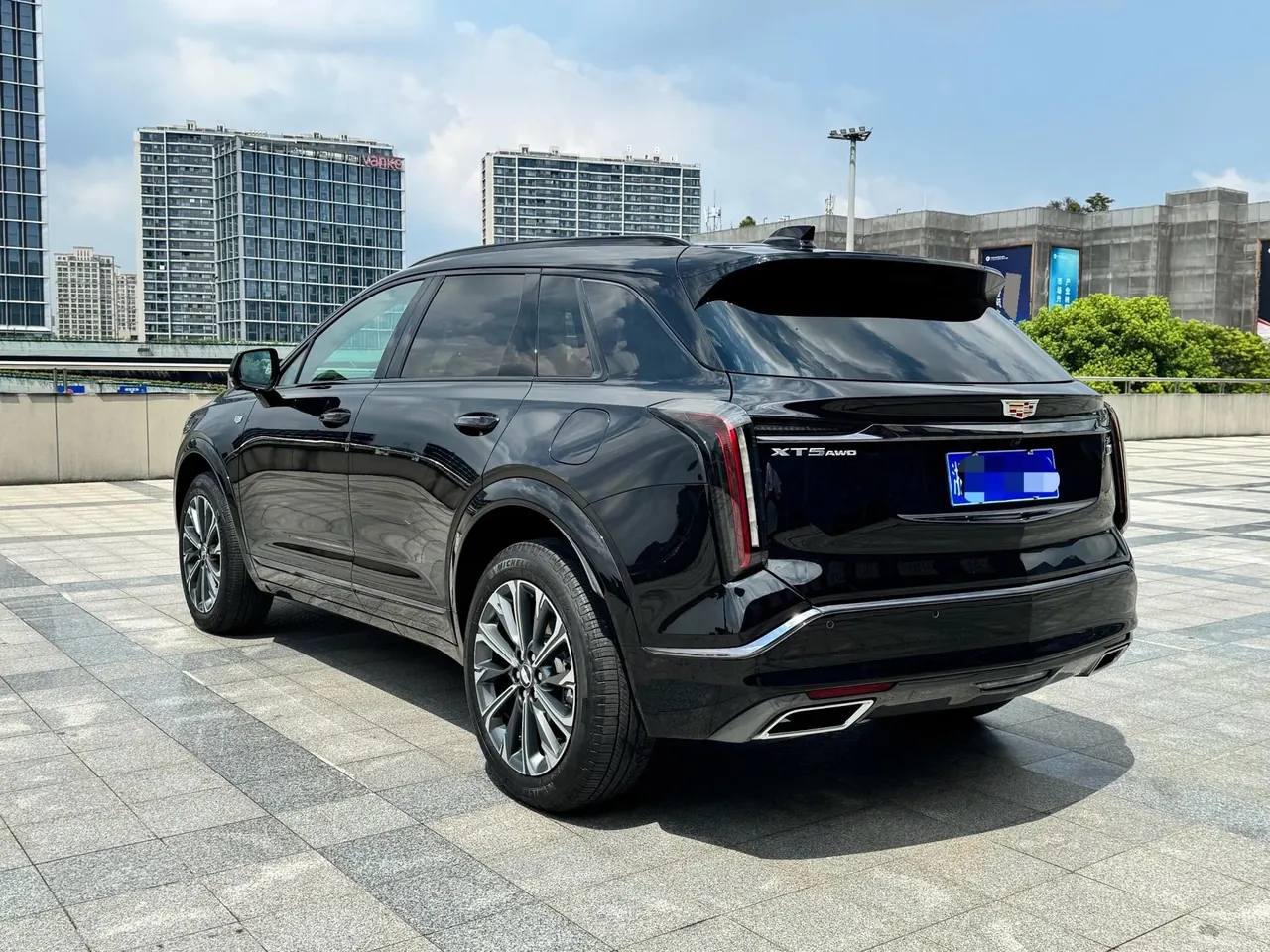 Cadillac 2025 XT5 48V 2.0T Luxury Automatic Gear 9