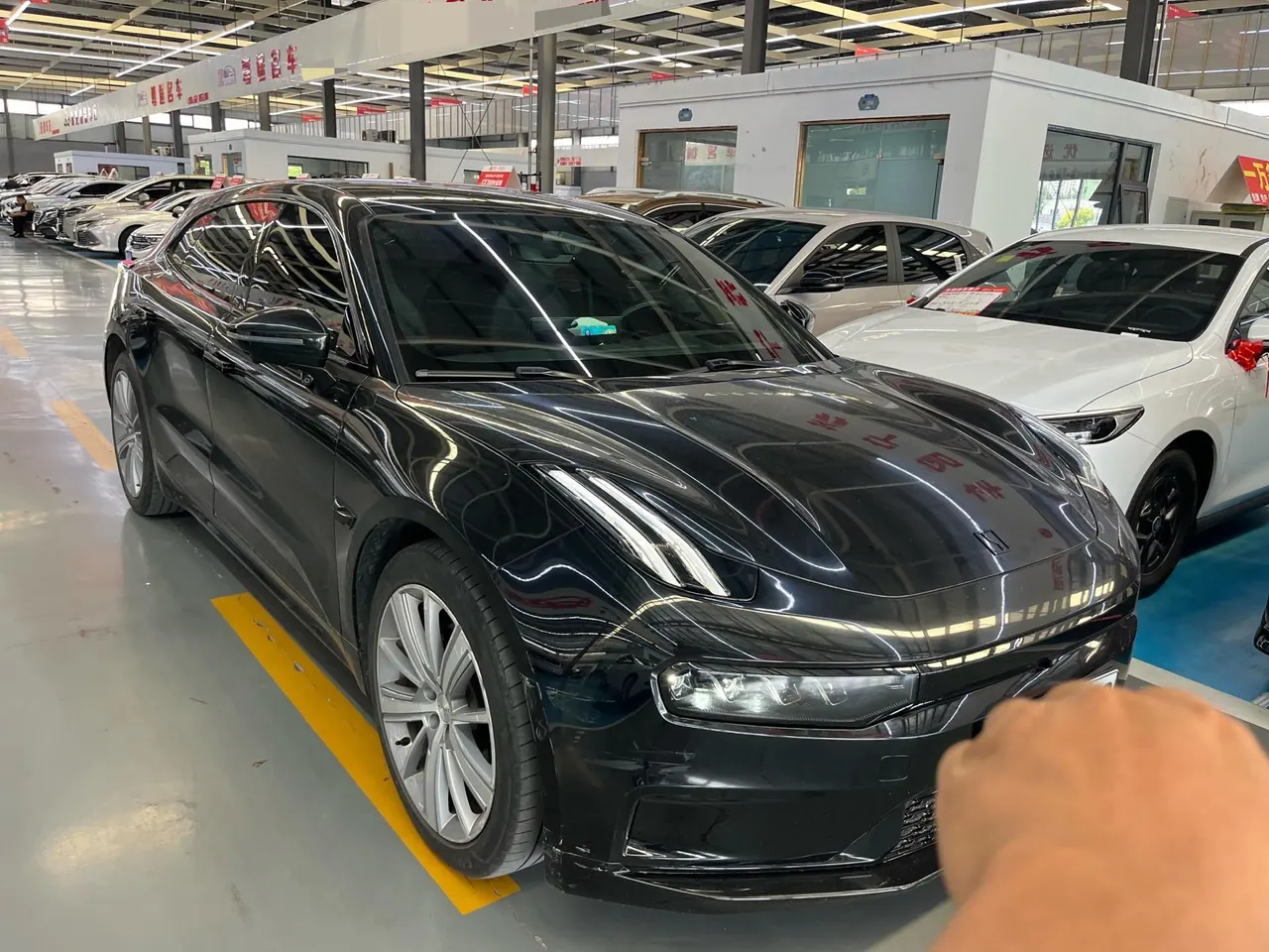 Zeekr 2022 Zeekr 001 Long Endurance Single Motor WE Edition Automatic Gear 3