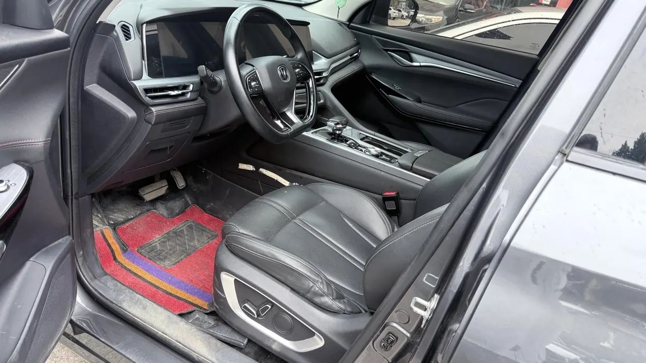 ChangAn 2022 CS75 PLUS 1.5T Luxury Automatic Gear 4
