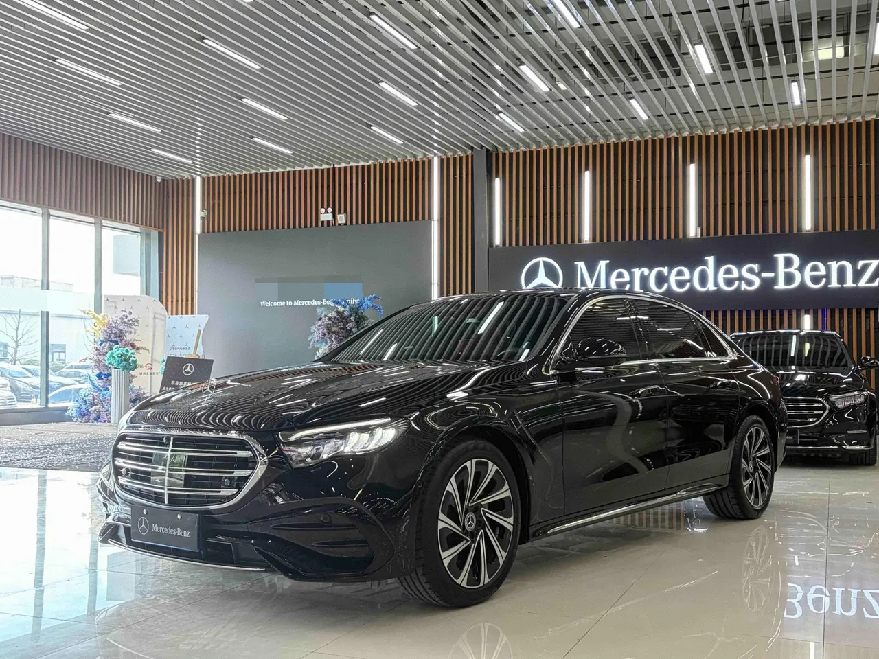 Open image lightbox: Mercedes Benz E Class 2024 E 300 L 48V 2.0T Luxury Sports (Modified) Automatic Gear