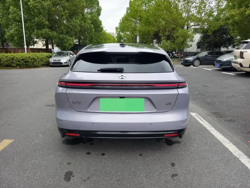 NIO 2025 ET5T 75kWh Touring automatic 4