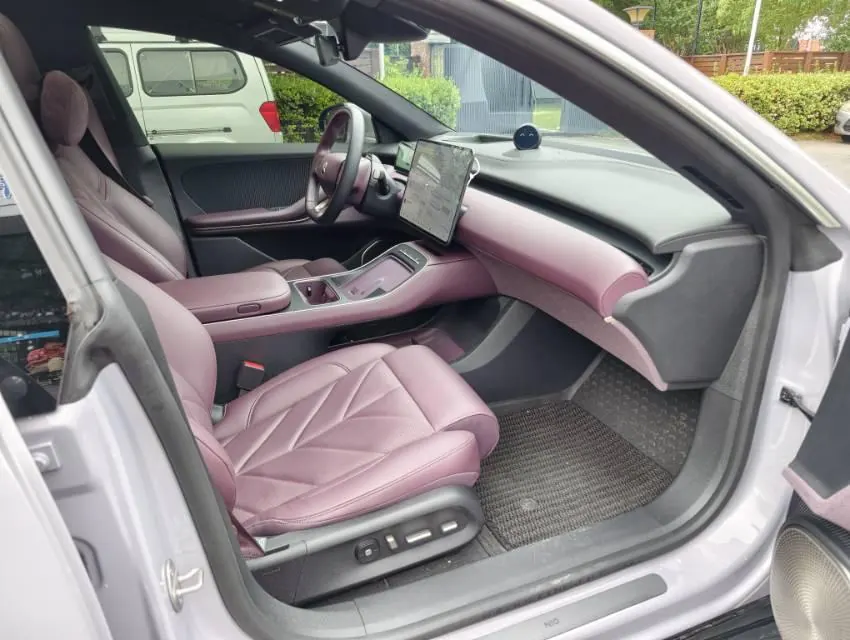 NIO 2025 ET5T 75kWh Touring automatic 8