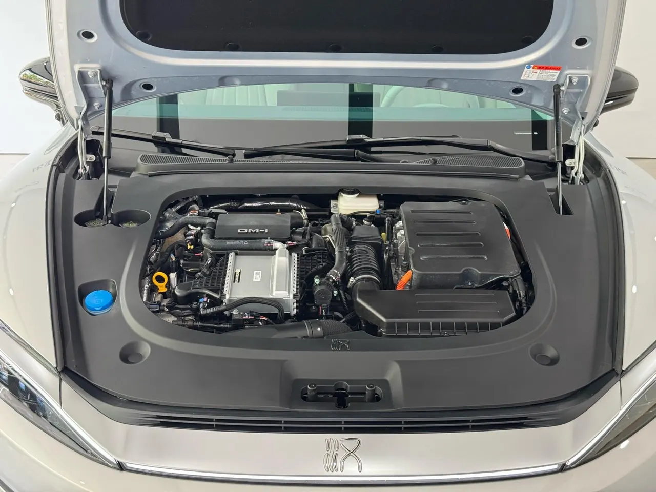 BYD 2025 Han l DM-i 1.5T stepless 200KM laser Radar exclusive automatic gear 6
