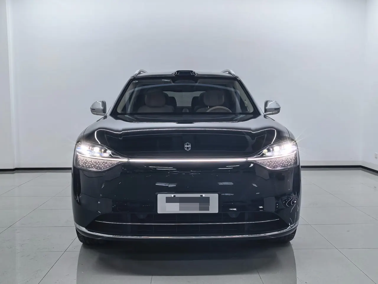 AITO 2025 AITO M9 extended range Ultra version 52kWh6 seat version automatic gear 2