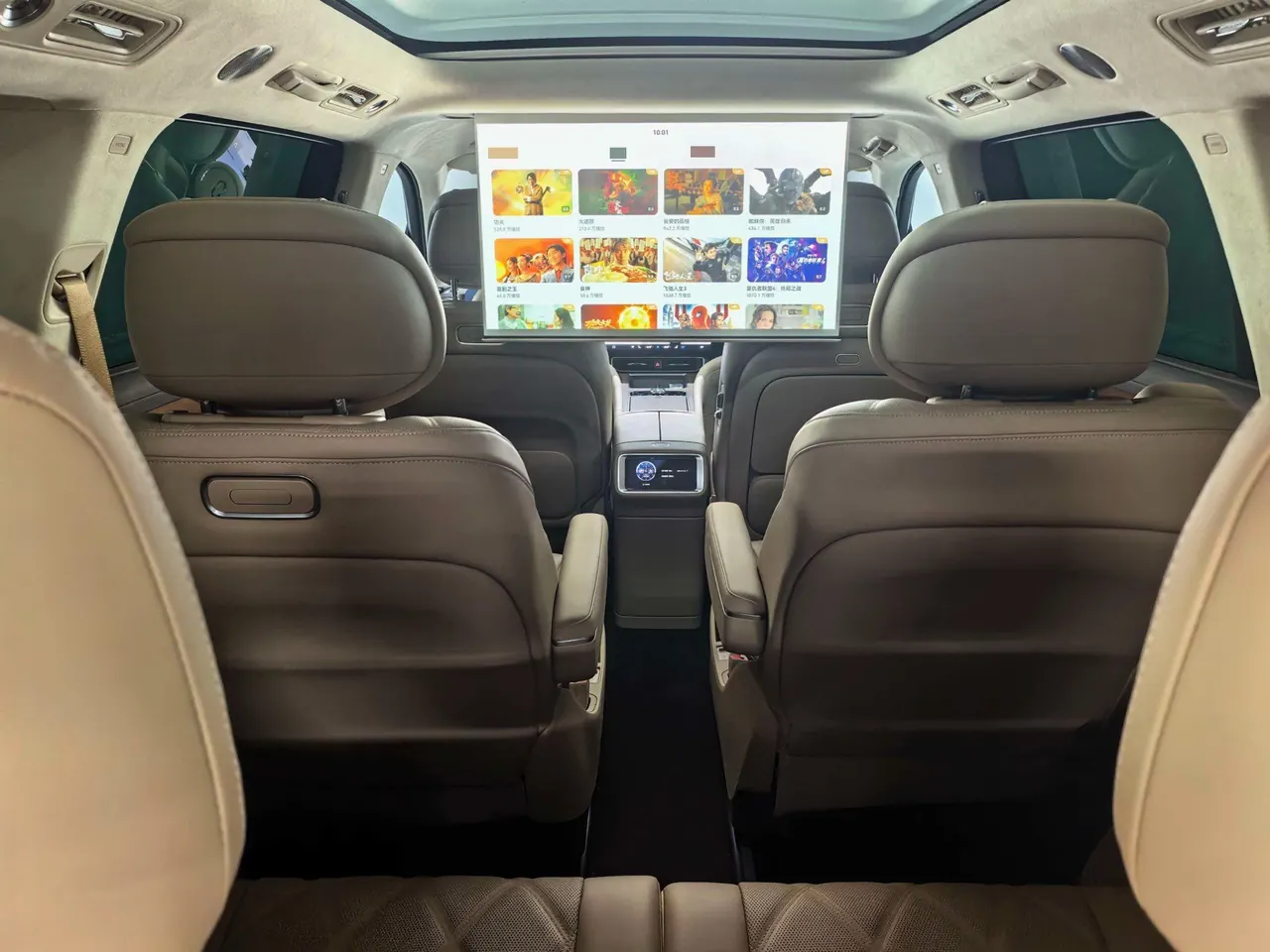AITO 2025 AITO M9 extended range Ultra version 52kWh6 seat version automatic gear 9