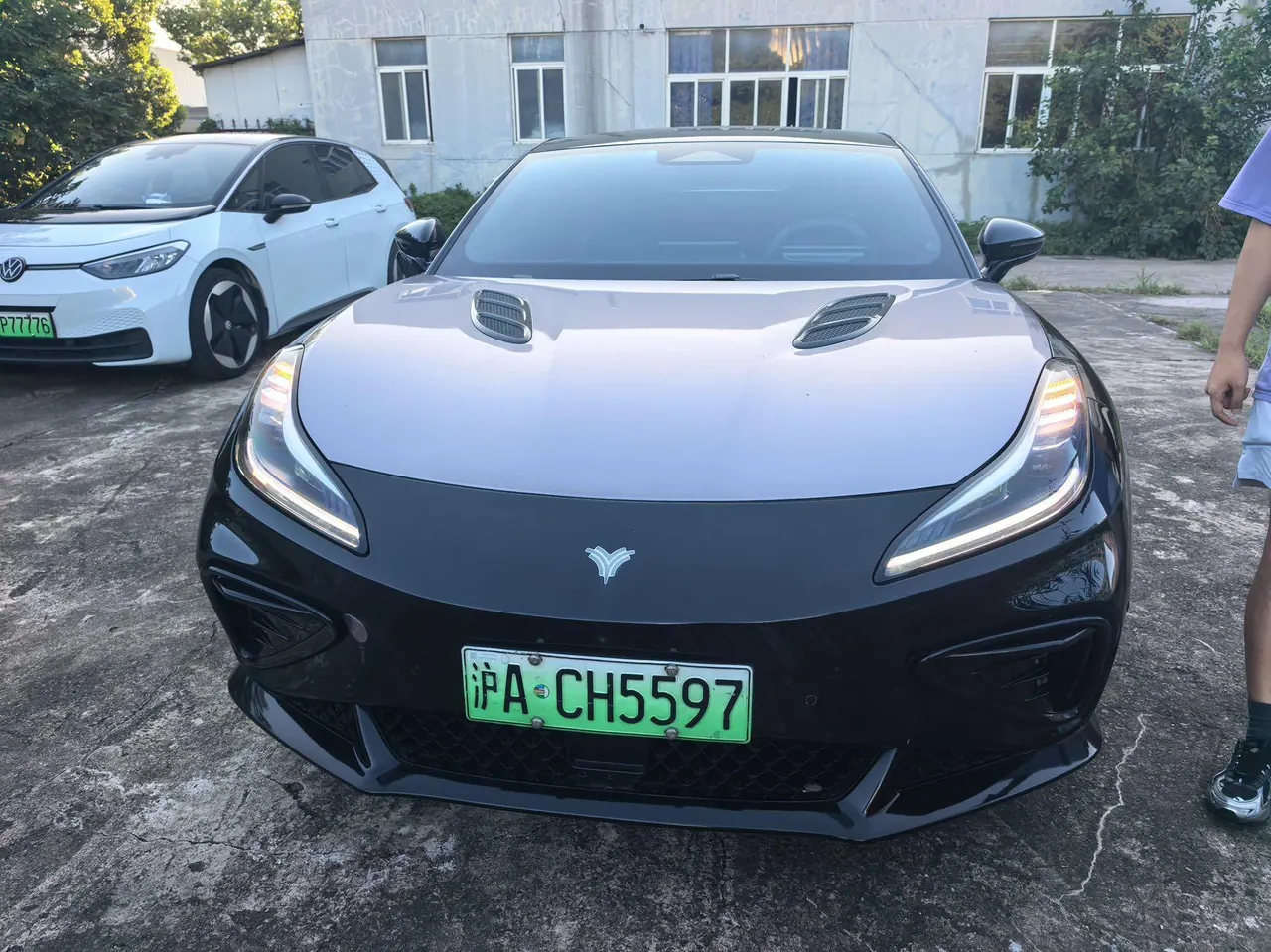 Neta 2023 Neta GT 580 AWD automatic gear 4