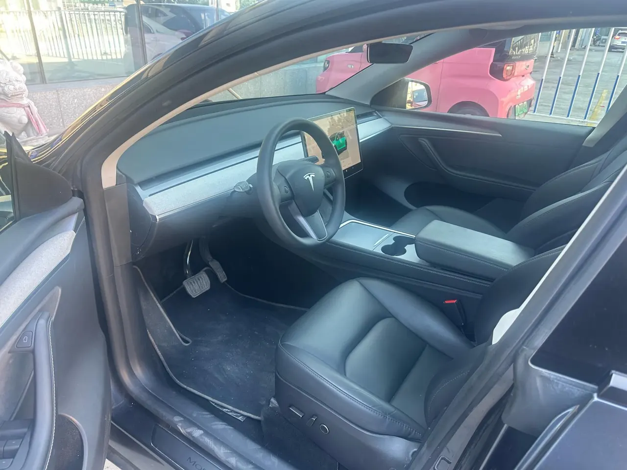 Tesla 2024 Model Y rear-wheel drive version automatic transmission 2
