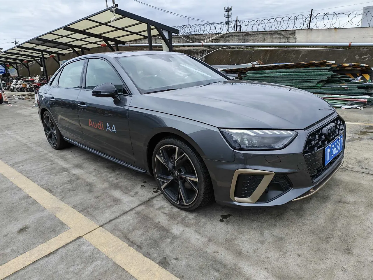 Audi 2024 A4L 2.0TFSI 40TFSI Quattro RS Kit Burning Speed Automatic 3