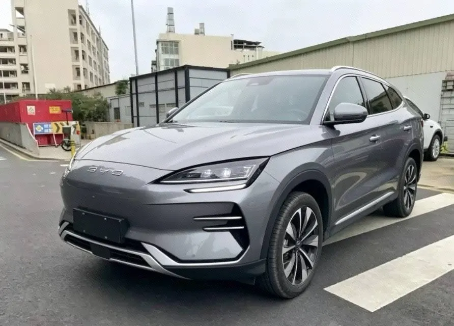 BYD Song PLUS New Energy 2025 Song PLUS EV Smart Driving Edition 605km Flagship Automatic Gear - View 1