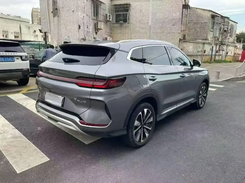 BYD Song PLUS New Energy 2025 Song PLUS EV Smart Driving Edition 605km Flagship Automatic Gear 4