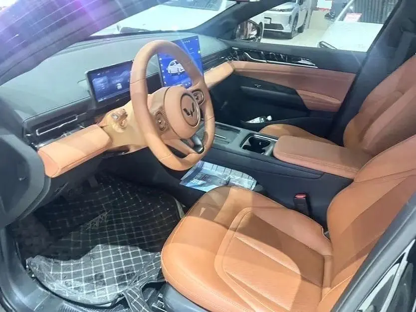 WuLing 2025 Starlight EV 610km Intelligent Flagship Automatic Gear 3