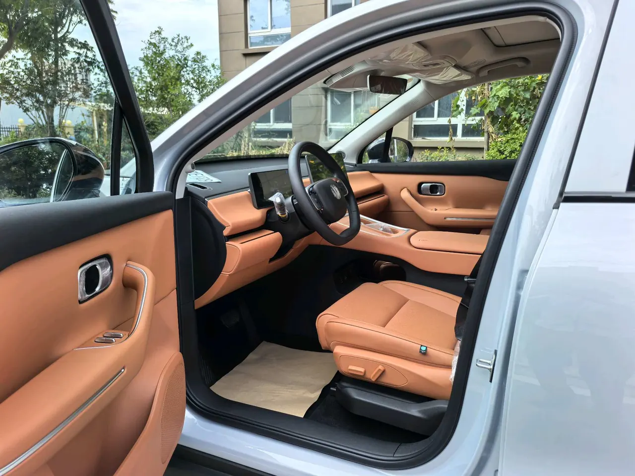 Leapmotor 2026 C 16 280 Laser Radar Edition 6-seat Automatic Gear 4