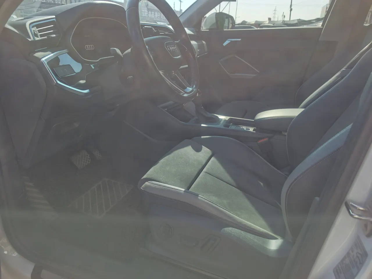 Audi 2021 Q3 1.4TFSI 35TFSI Aggressive Dynamic Automatic 5