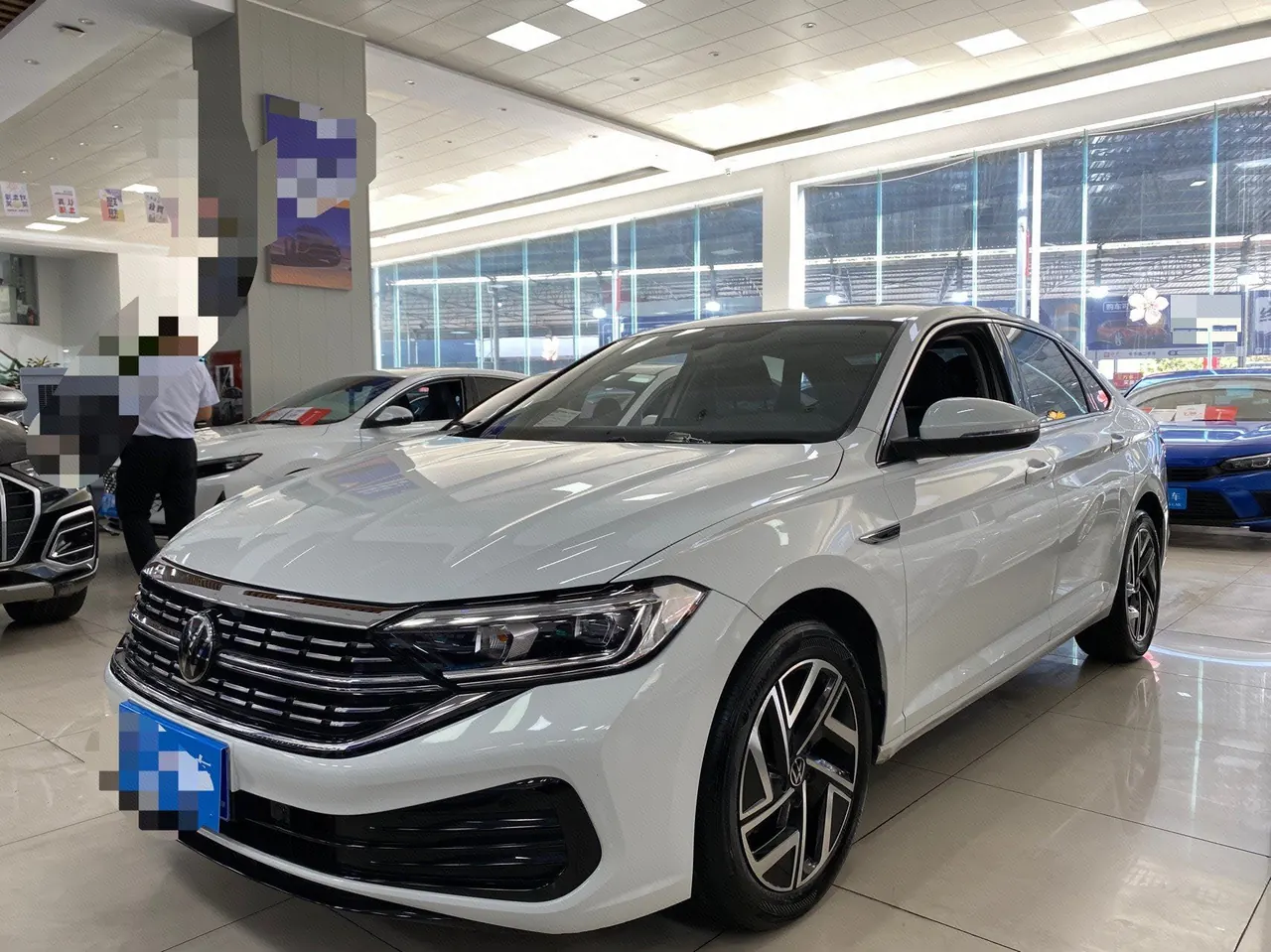 打开图片灯箱:Volkswagen 2024 Sagittarius 1.5TSI 300TSI Exceed Edition Automatic Gear