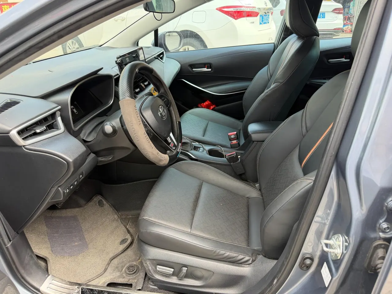 Toyota 2023 Lei Ling Shuangqing 1.8 Stepless Intelligent Electric Hybrid Sports Edition Automatic Gear 2