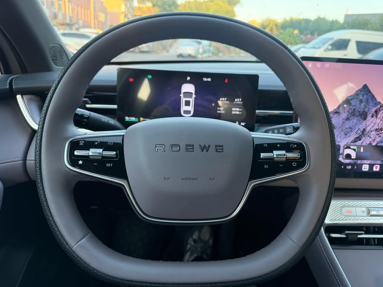 Roewe 2025 M7 DMH 1.5 160km Premium Edition Automatic Gear 15