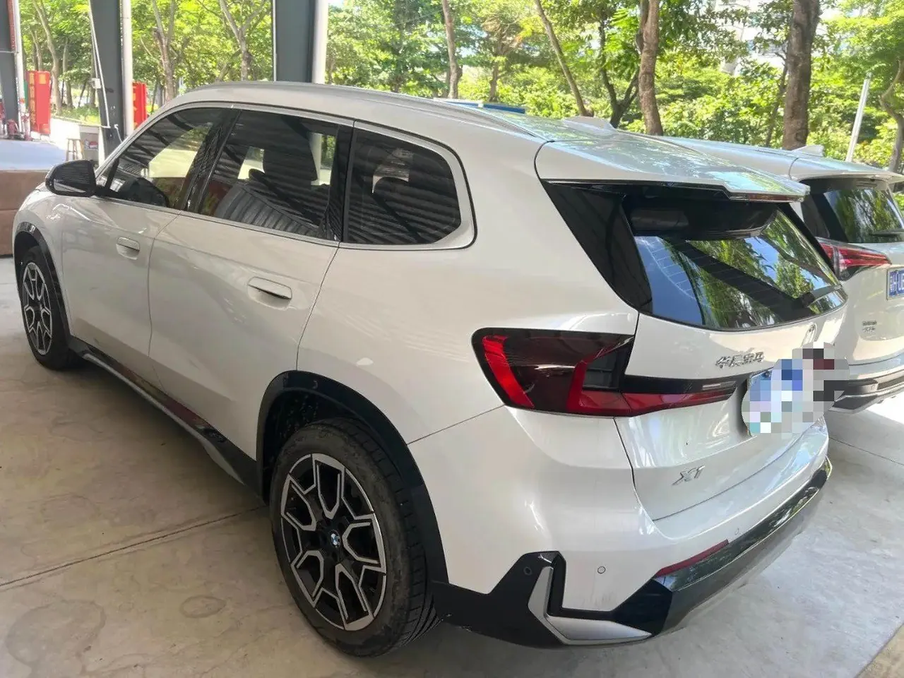 BMW 2023 X1 sDrive25Li 2.0T X design set automatic gear 4