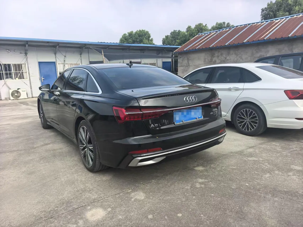 Audi 2023 A6L 2.0TFSI 45TFSI Quattro Selected Dynamic (Modified) Automatic Gear 2