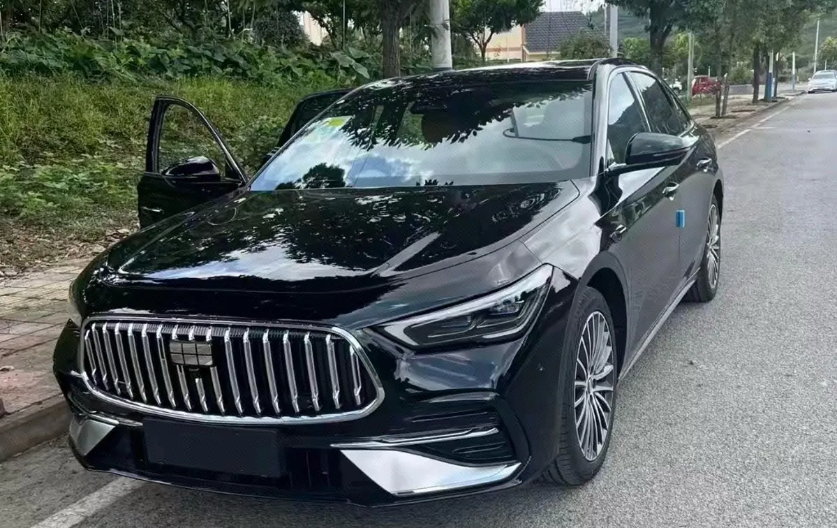 Open image lightbox: Geely Galaxy 2026 xingyao 7 EM-i 1.5 220km four-wheel drive exploration version automatic gear