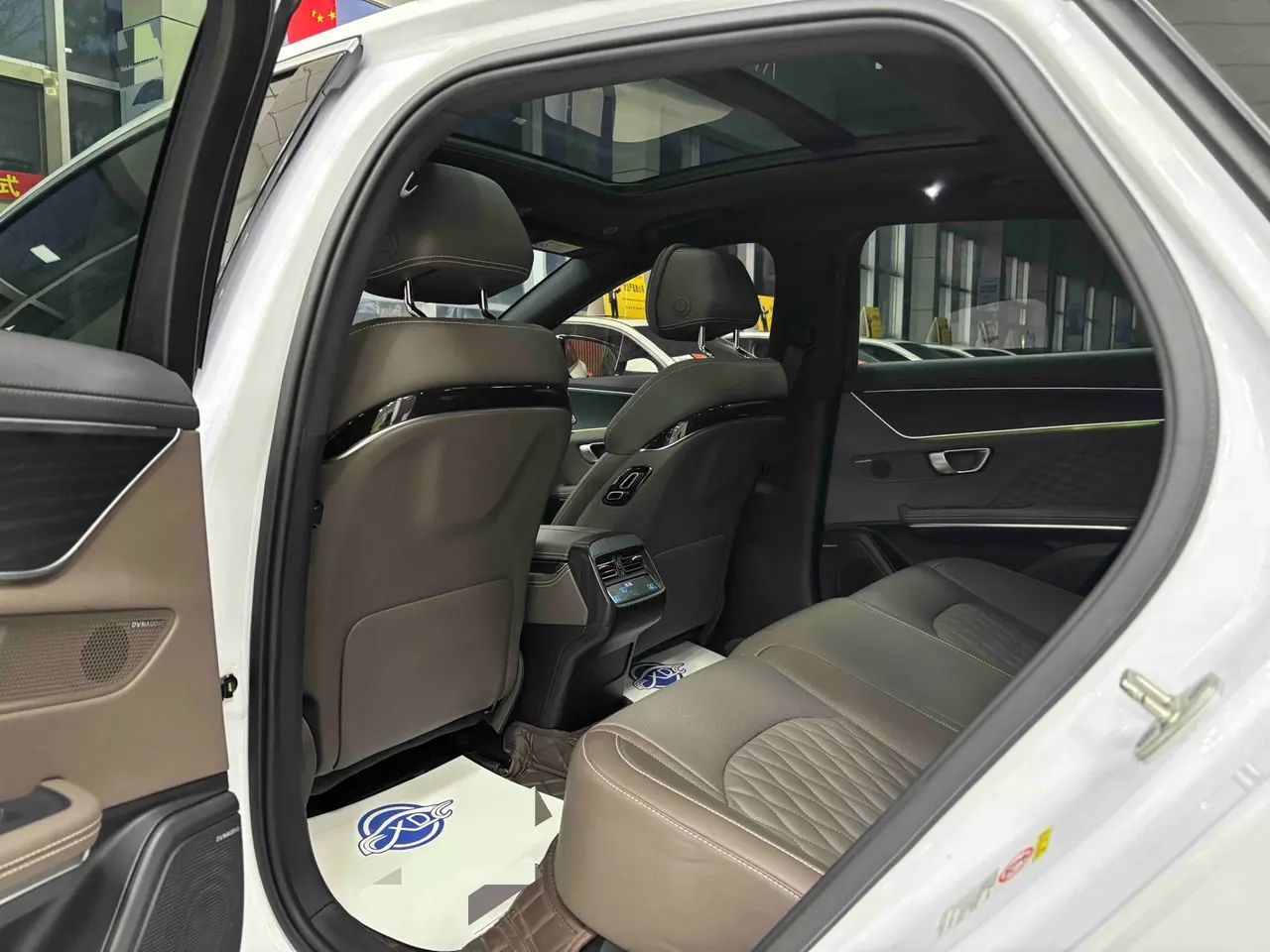 BYD 2023 Han DM-i 1.5T stepless champion version 121KM exclusive automatic gear 5