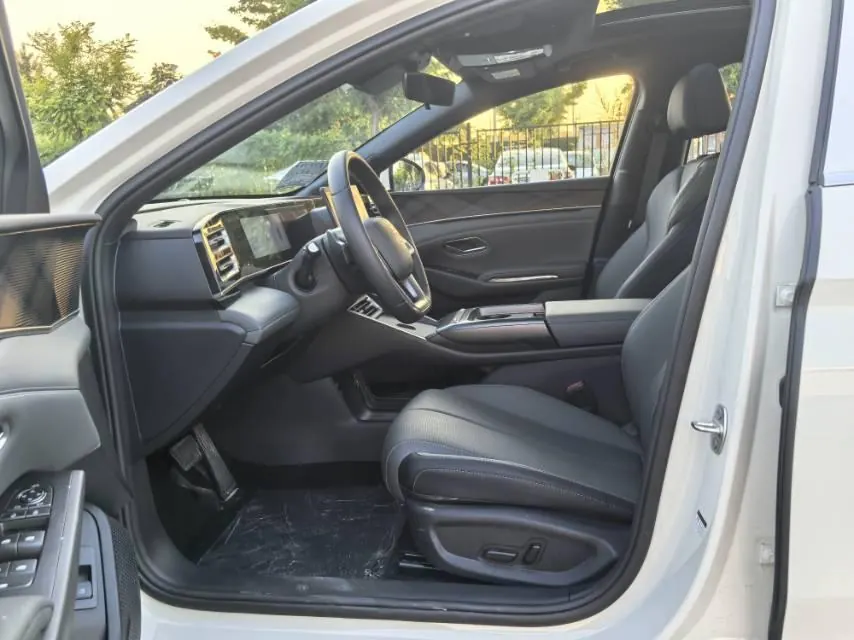 BYD 2026 Qin L DM-i 1.5 stepless 210KM Exceed automatic gear 7