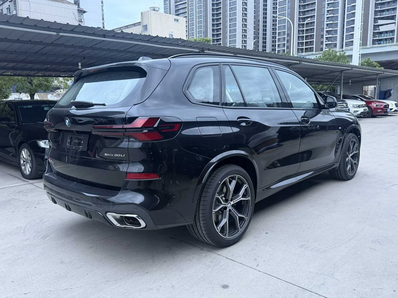 BMW 2026 X5 xDrive30Li 48V 2.0T exclusive m sports obsidian night suit automatic gear 9