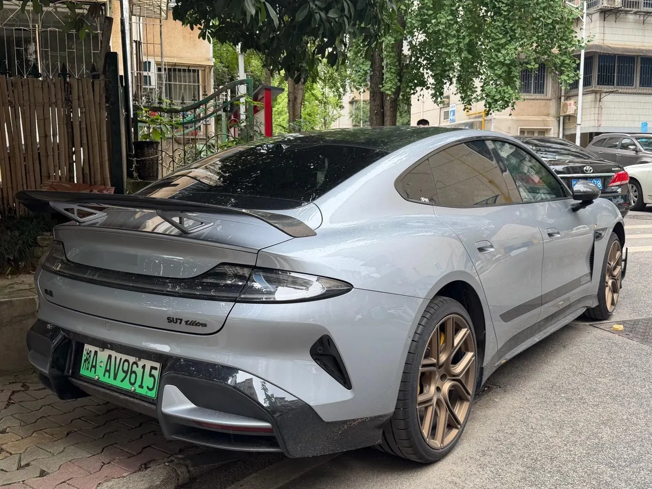 MI 2025 SU7 Ultra Ultra Automatic 6