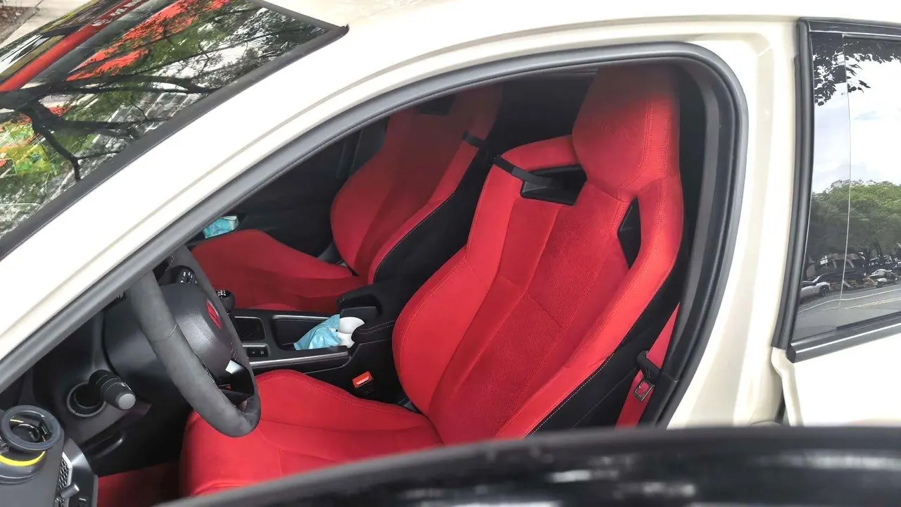 Honda Civic (Imported) 2023 Model Civic Type R 2.0T 420TURBO Manual Transmission 6