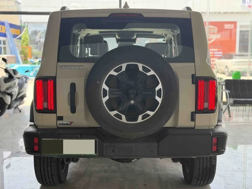 Tank 2025 Tank 300 Hi4-T 2.0T Hi4-T 36.7kWh automatic 7